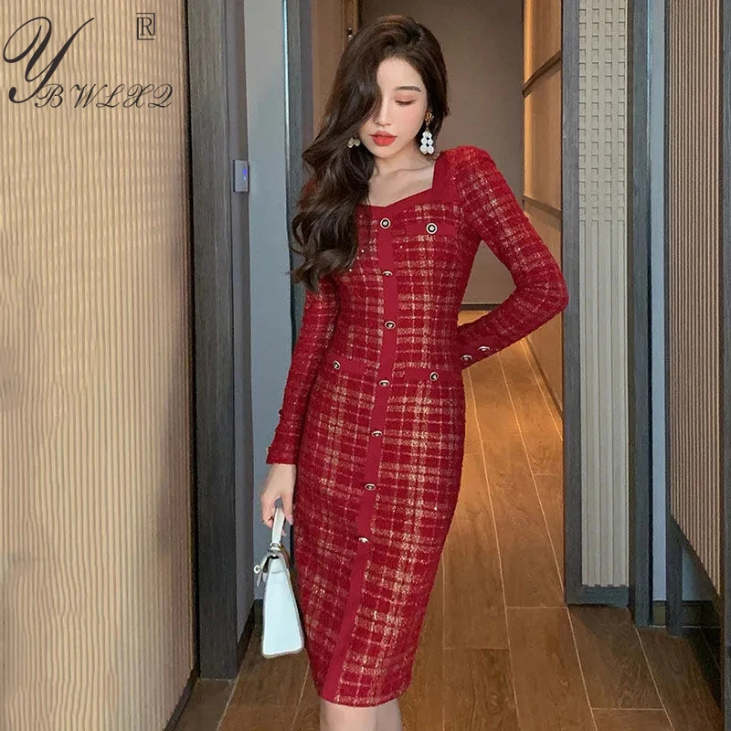 Fashion Plaid Bright Silk Elegant Dress Women Long Sleeve Square Collar Vintage Slim Corset Dress Ladies Red Luxury Party Dress
Fashion Plaid Bright Silk Elegant Dress Women Long Sleeve Square Collar Vintage Slim Corset Dress Ladies Red Luxury Party Dress
