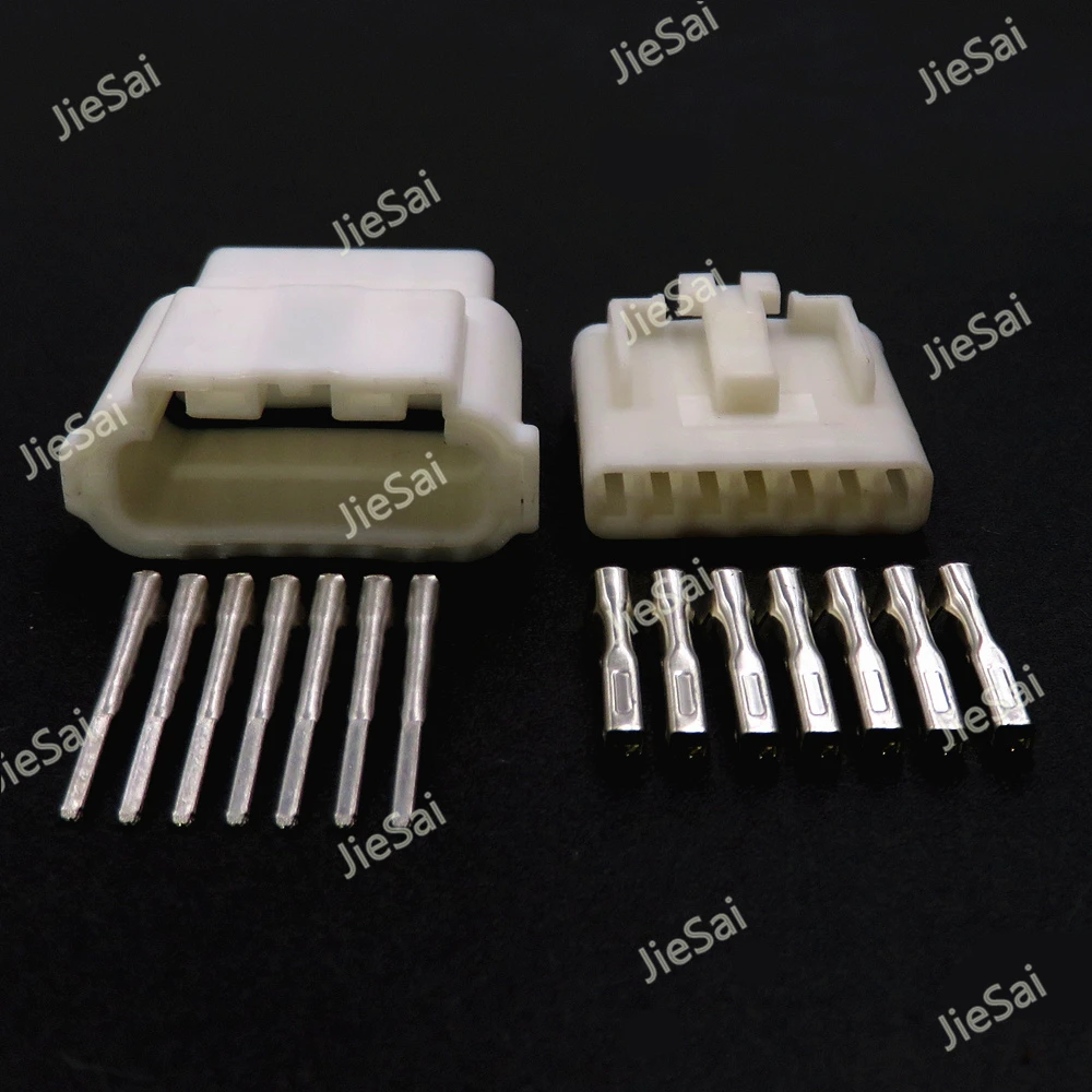 7 Pin 1.2 Series Car Male Cable Plug Auto Wiring Terminal Female Socket Electric Wire Connector 7228-6072 7129-6071
7 Pin 1.2 Series Car Male Cable Plug Auto Wiring Terminal Female Socket Electric Wire Connector 7228-6072 7129-6071