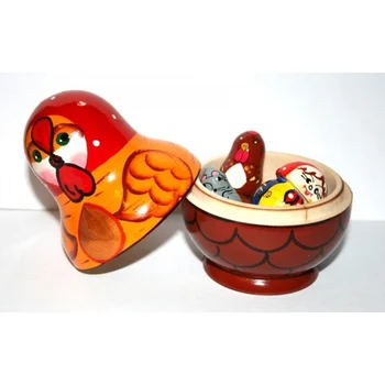 Chicken ryaba in the box
Chicken ryaba in the box