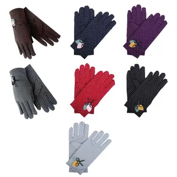 New Fashion Elegant Female Wool Touch Screen Gloves Winter Women Warm Full Finger Leather Bow Dotted embroidery Gloves
New Fashion Elegant Female Wool Touch Screen Gloves Winter Women Warm Full Finger Leather Bow Dotted embroidery Gloves