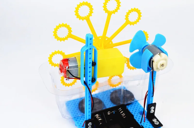 Science And Technology Small Production Invention Homemade Bubble Machine Young STUDENT'S Creative Handmade DIY Materials Scienc
Science And Technology Small Production Invention Homemade Bubble Machine Young STUDENT'S Creative Handmade DIY Materials Scienc