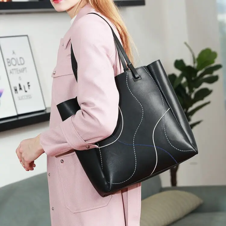 Niche Design Leather Handbags Mass tuo te bao 2020 New zi mu bao Shoulder Bag Messenger Bag Bag
Niche Design Leather Handbags Mass tuo te bao 2020 New zi mu bao Shoulder Bag Messenger Bag Bag
