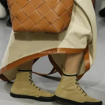 New Arrival Fall Winter Women Shoes Ankle Boots Suede Leather Warm Fur Women Boots Lace Up Comfortalbe Flats Styles Runways 
New Arrival Fall Winter Women Shoes Ankle Boots Suede Leather Warm Fur Women Boots Lace Up Comfortalbe Flats Styles Runways