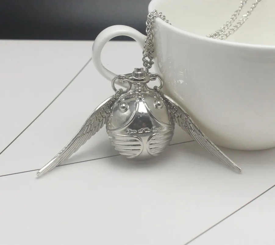 Retro Snitch Ball Shaped Potter Quartz Pocket Watch Fashion Sweater Angel Wings Necklace Chain Gifts for Kids Anime Accessories
Retro Snitch Ball Shaped Potter Quartz Pocket Watch Fashion Sweater Angel Wings Necklace Chain Gifts for Kids Anime Accessories