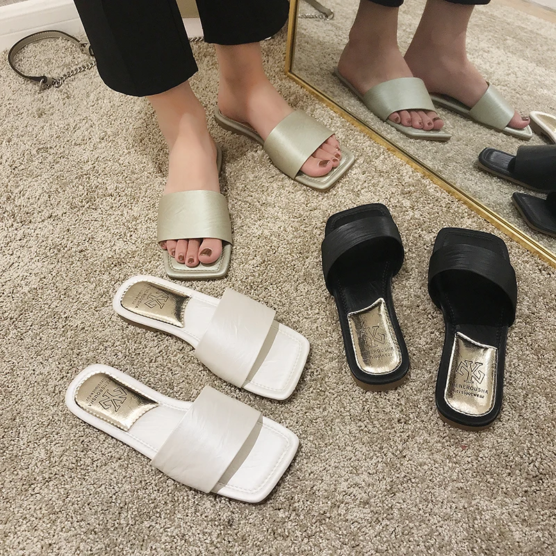 Женские шлепанцы на плоской подошве лето 2020 Нескользящие износостойкие сандалии