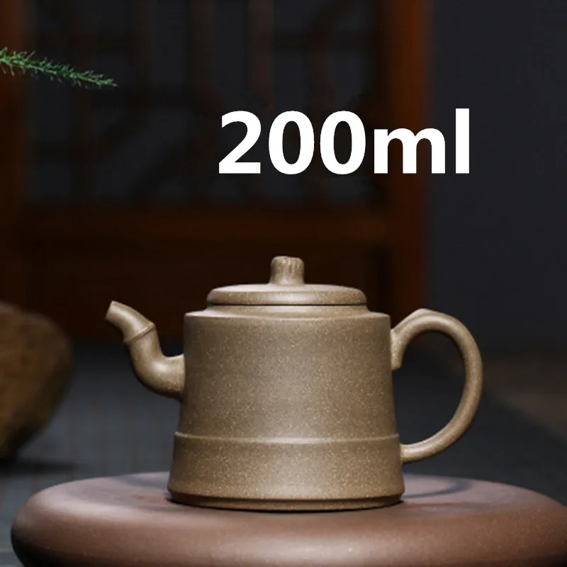 Teapot Yixing Zisha Clay Chinese Handmade Tea Pot Gongfu Tea Set 200ml High Quality New Design Safe Packaging With Gift Box
Teapot Yixing Zisha Clay Chinese Handmade Tea Pot Gongfu Tea Set 200ml High Quality New Design Safe Packaging With Gift Box