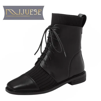 MLJUESE 2021 women soft ankle boots cow leather lace up boots winter short plush square toe low heel women boots
MLJUESE 2021 women soft ankle boots cow leather lace up boots winter short plush square toe low heel women boots
