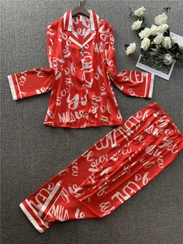 Imitate Real Silk Printing Pajamas Women Long Sleeve Ice Silk Pajama Set Sexy Soft Sleepwear 
Imitate Real Silk Printing Pajamas Women Long Sleeve Ice Silk Pajama Set Sexy Soft Sleepwear