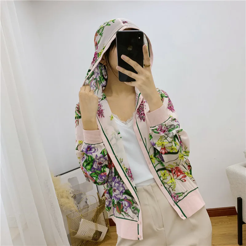 2019 Autumn WOMEN'S Dress Europe And America Fashion Positioning Printed Real Silk Spell Knitted Long Sleeve Hooded Cardigan Top 
2019 Autumn WOMEN'S Dress Europe And America Fashion Positioning Printed Real Silk Spell Knitted Long Sleeve Hooded Cardigan Top