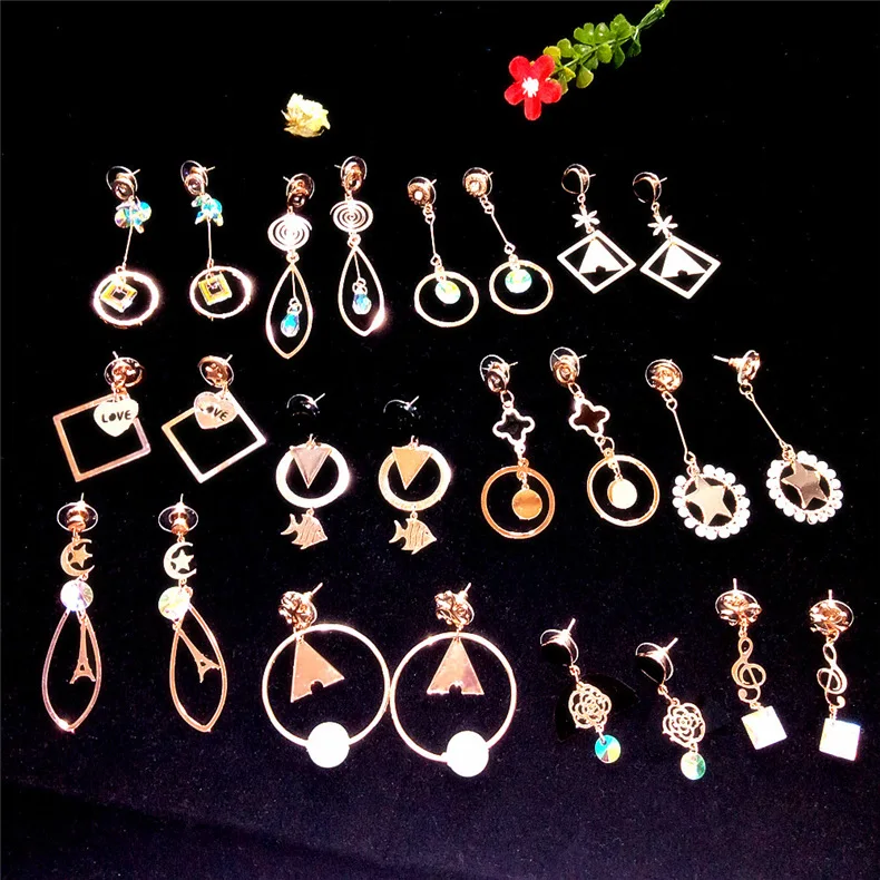 Titanium Steel Gold Plated Rose Gold Earrings Mixed Batch of 8 Yuan Area Connection Style Random Fashion Crystal Geometry Earrin
Titanium Steel Gold Plated Rose Gold Earrings Mixed Batch of 8 Yuan Area Connection Style Random Fashion Crystal Geometry Earrin
