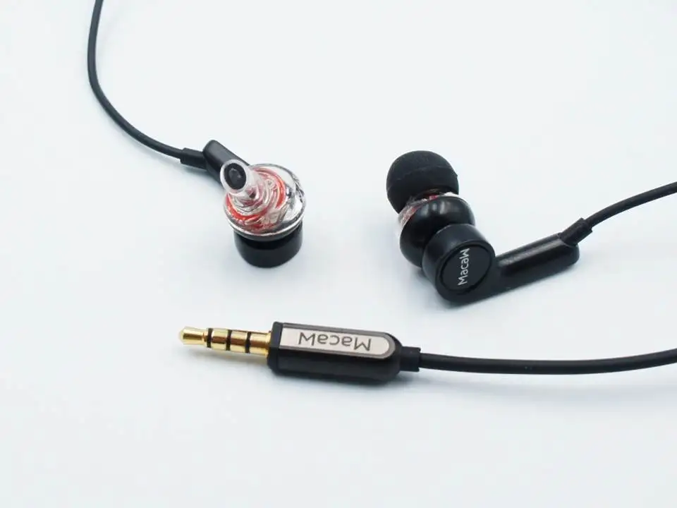 Macaw RT20 Dynamic Driver Heavy Bass HiFi In-ear Earphone with Mic & Remote Control
Macaw RT20 Dynamic Driver Heavy Bass HiFi In-ear Earphone with Mic & Remote Control