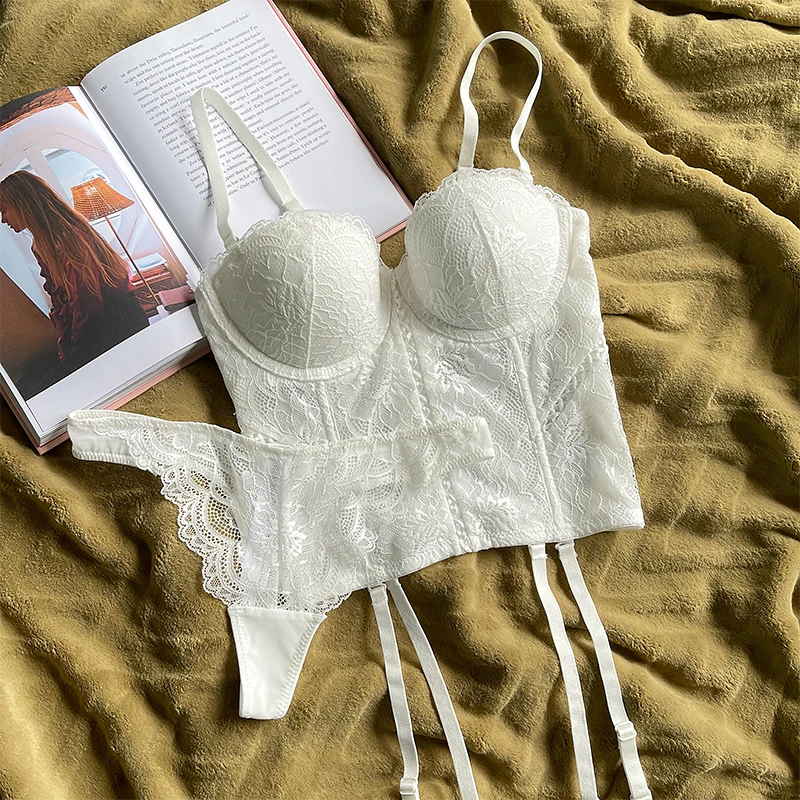 Wriufred Sexy temptation bust corset underwear bra set large size women push up lingere with panties suit
Wriufred Sexy temptation bust corset underwear bra set large size women push up lingere with panties suit