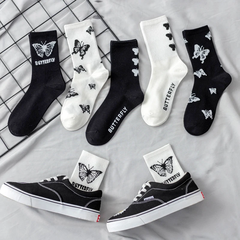 2020 Black White New Butterfly Socks Streetwear Crew Women Men Happy Funny Socks Dropshipping Cotton Casual Socks Size EU 36-42
2020 Black White New Butterfly Socks Streetwear Crew Women Men Happy Funny Socks Dropshipping Cotton Casual Socks Size EU 36-42