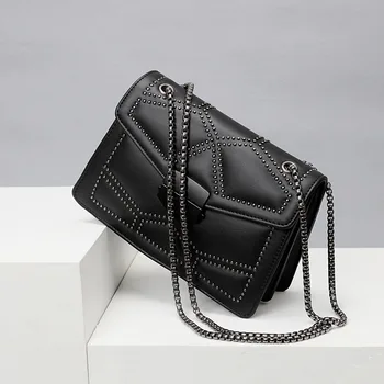 Luxury designer bags new fashion rivet bags exquisite chain female shoulder messenger bags casual all-match small square bags
Luxury designer bags new fashion rivet bags exquisite chain female shoulder messenger bags casual all-match small square bags