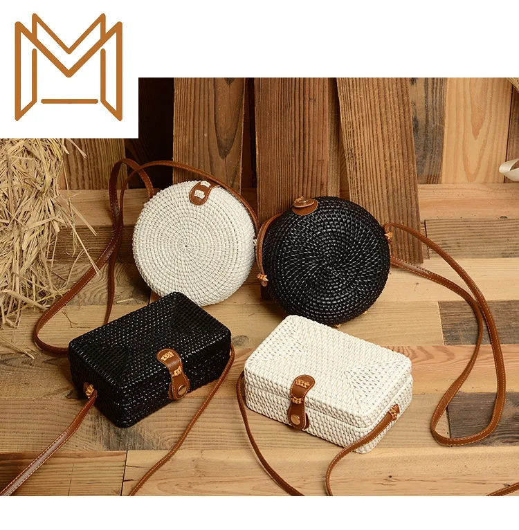 Rattan Plaited Woman Package Single Shoulder Span Small Circle Leather Buckle Black Bag Manual
Rattan Plaited Woman Package Single Shoulder Span Small Circle Leather Buckle Black Bag Manual