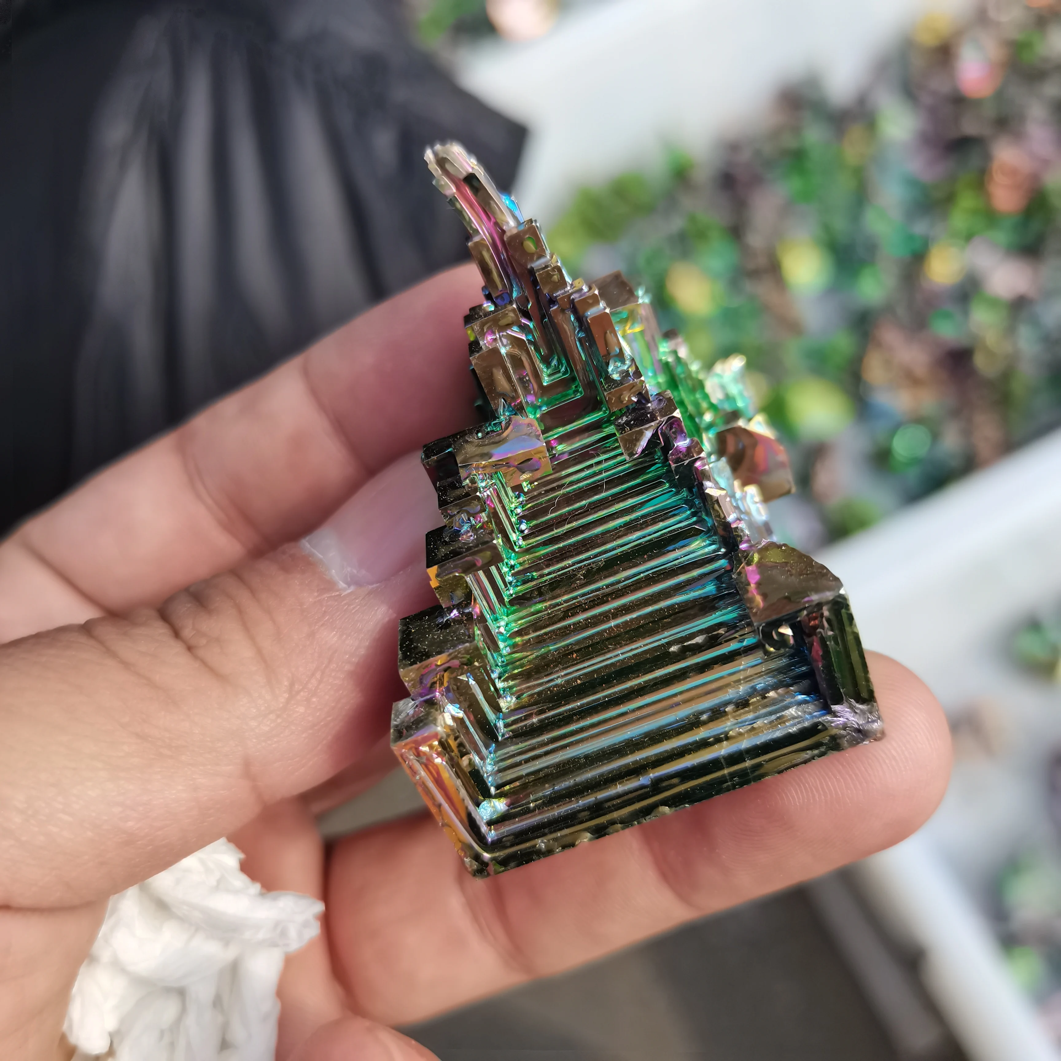 

Natural Bismuth Tower Metal Mineral Pyramid Stones Gemstone Meditation Reiki Energy Healing Stone Home Decoration Raw Crystals