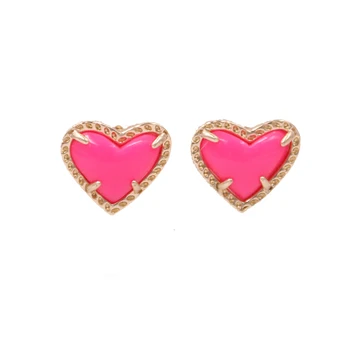 2020 Hot Selling 3D Resin Cute Heart Stud Earrings Women Fashion Lovely Gift Heart Stud Earring Wholesale
2020 Hot Selling 3D Resin Cute Heart Stud Earrings Women Fashion Lovely Gift Heart Stud Earring Wholesale