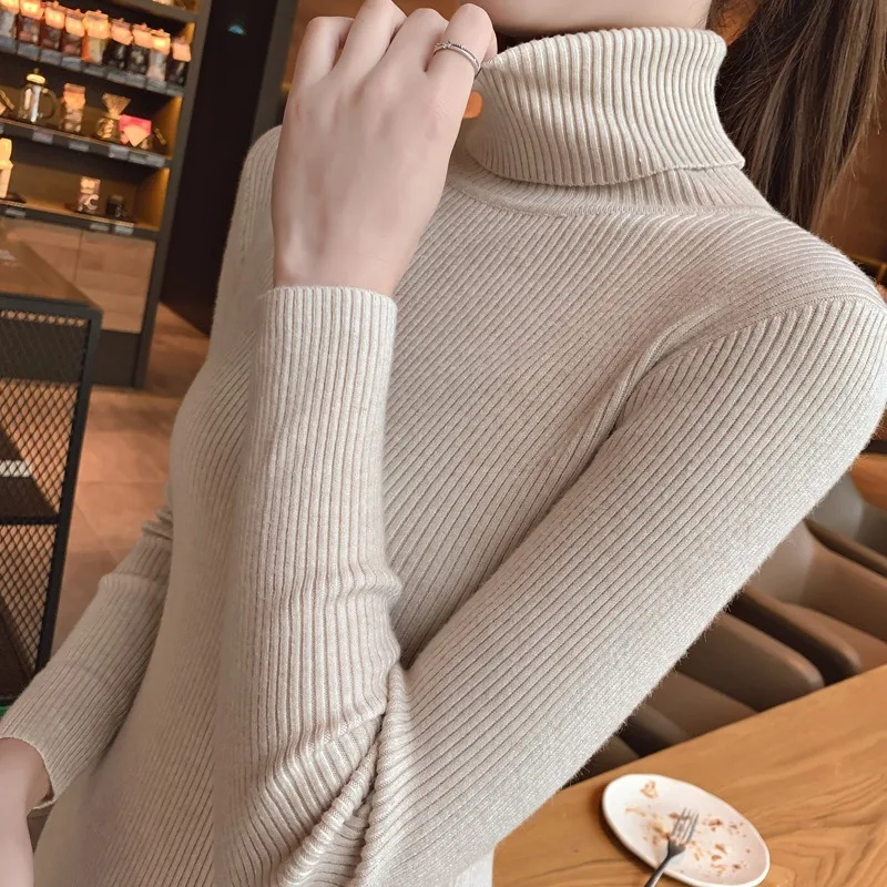 Korean version of solid color comfortable autumn and winter slim turtleneck long-sleeved knit sweater for women to keep out the
Korean version of solid color comfortable autumn and winter slim turtleneck long-sleeved knit sweater for women to keep out the
