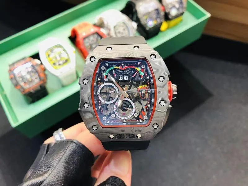 WG1011 Mens Watches Top Brand Runway Luxury European Design Automatic Mechanical Watch
WG1011 Mens Watches Top Brand Runway Luxury European Design Automatic Mechanical Watch