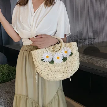 Hawaiian flowers Straw Handbag for women Summer Beach Travel Hand Bag Half Moon Hand Woven Rattan Handbags Round Handle Bags
Hawaiian flowers Straw Handbag for women Summer Beach Travel Hand Bag Half Moon Hand Woven Rattan Handbags Round Handle Bags