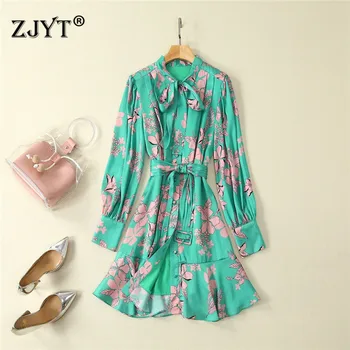 Fashion Designer Runway Dress Women 2020 Autumn Elegant Bow Collar Long Sleeves Floral Print Mini Green Party Vestidos
Fashion Designer Runway Dress Women 2020 Autumn Elegant Bow Collar Long Sleeves Floral Print Mini Green Party Vestidos