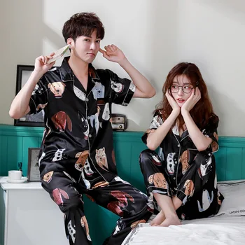 Imitation Silk Couple Pajamas Summer Cartoon Printed Short-sleeved Trousers Ice Silk Cardigan Large Size Conjunto Pijama Mujer
Imitation Silk Couple Pajamas Summer Cartoon Printed Short-sleeved Trousers Ice Silk Cardigan Large Size Conjunto Pijama Mujer