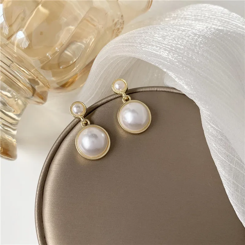 Office Imitation Pearls Clip on Earrings No Pierced Non Piercing Ear Korean Earrings
Office Imitation Pearls Clip on Earrings No Pierced Non Piercing Ear Korean Earrings