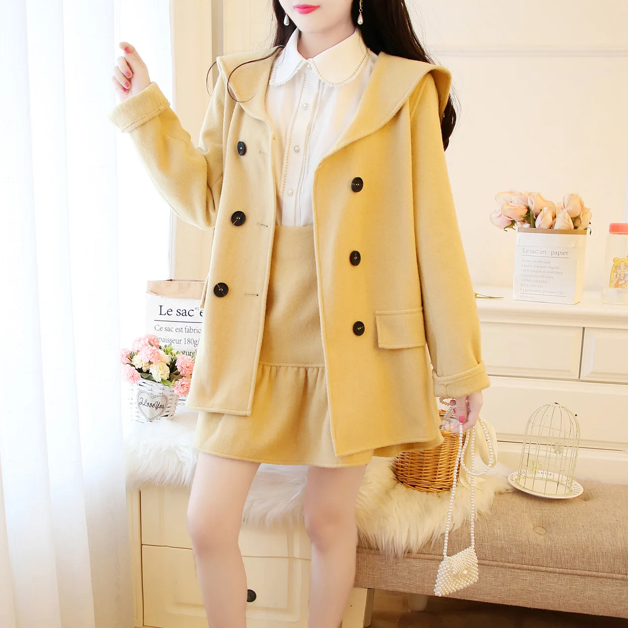 Autumn And Winter New Style College Style Woolen Jacket Double Breasted Woolen Overcoat + Skirt Two-Piece Set
Autumn And Winter New Style College Style Woolen Jacket Double Breasted Woolen Overcoat + Skirt Two-Piece Set