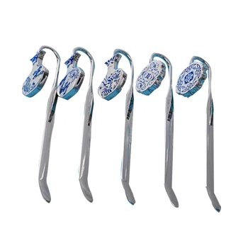 5Pcs Metal Bookmark Creative Blue and White Porcelain Bookmark Chinese Classic Style Stationery Book Label for Home School Offic
5Pcs Metal Bookmark Creative Blue and White Porcelain Bookmark Chinese Classic Style Stationery Book Label for Home School Offic