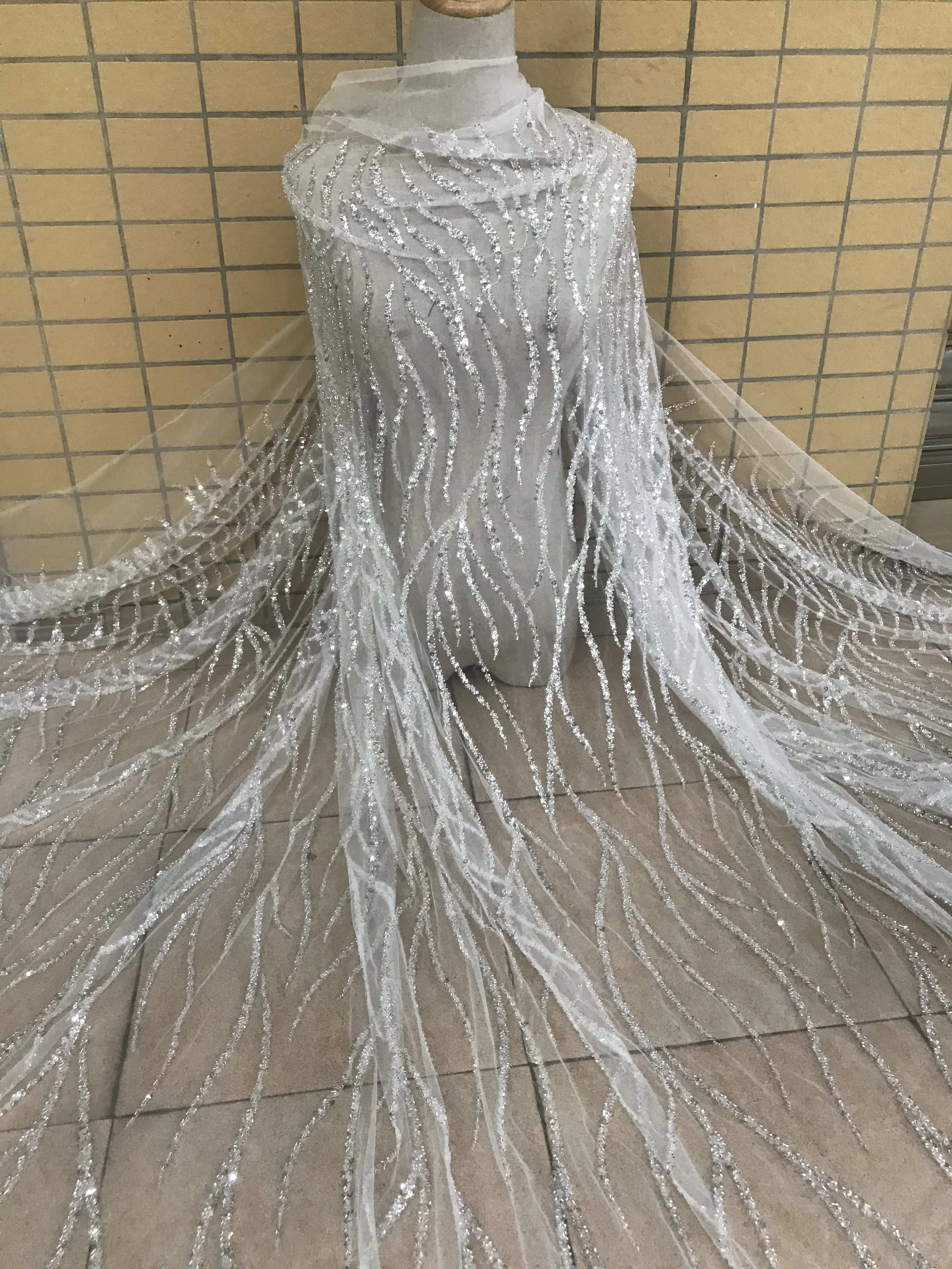 French Net Lace Fabric Latest african net lace fabric with beads J-168681 bridal mesh embroidered tulle fabric
French Net Lace Fabric Latest african net lace fabric with beads J-168681 bridal mesh embroidered tulle fabric