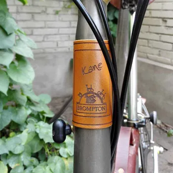 TWTOPSE Handmade Customized Upgraded Leather Head Badge Mark For Brompton Folding Bike Bicycle Stem Sticker Accessory
TWTOPSE Handmade Customized Upgraded Leather Head Badge Mark For Brompton Folding Bike Bicycle Stem Sticker Accessory