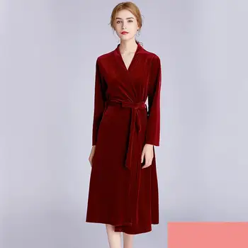 Bride Bridesmaid Embroidery Letter Wedding Robe Sexy Velour Solid Lady Kimono Bathrobe Sleepwear Nightwear Autumn Night Gown
Bride Bridesmaid Embroidery Letter Wedding Robe Sexy Velour Solid Lady Kimono Bathrobe Sleepwear Nightwear Autumn Night Gown