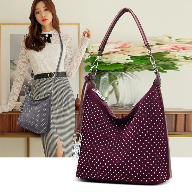 YILIAN2020 new fashion handbag with large capacity one shoulder bag cowhide large bag rhinestone lady bag
YILIAN2020 new fashion handbag with large capacity one shoulder bag cowhide large bag rhinestone lady bag