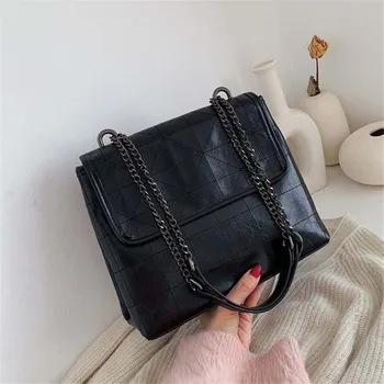 Bag women 2019 new stylish texture chain single back messenger bag Joker simple diamond small square bag
Bag women 2019 new stylish texture chain single back messenger bag Joker simple diamond small square bag