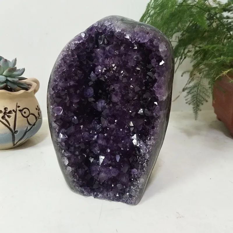 High quality Uruguay stone amethyst geode crystal quartz cluster home decor display amethyste pierre naturelle
High quality Uruguay stone amethyst geode crystal quartz cluster home decor display amethyste pierre naturelle