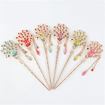 New Retro Style Women's Peacock Hairpin Imitation Diamond Multicolor Alloy Embossed Hairpin Imitation Jade Hair Accessories
New Retro Style Women's Peacock Hairpin Imitation Diamond Multicolor Alloy Embossed Hairpin Imitation Jade Hair Accessories