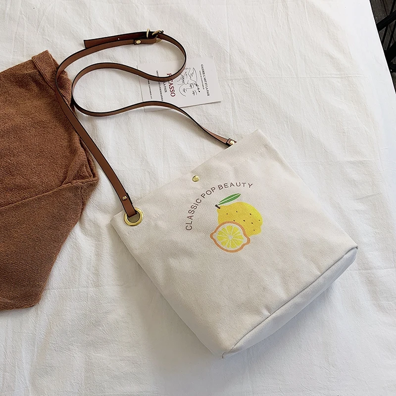 Women Canvas Crossbody Shoulder Bag Elegant Fruit Printed Cotton Cloth Messenger Bag Ins Reusable Beach Bag Shopper Shopping Bag
Women Canvas Crossbody Shoulder Bag Elegant Fruit Printed Cotton Cloth Messenger Bag Ins Reusable Beach Bag Shopper Shopping Bag