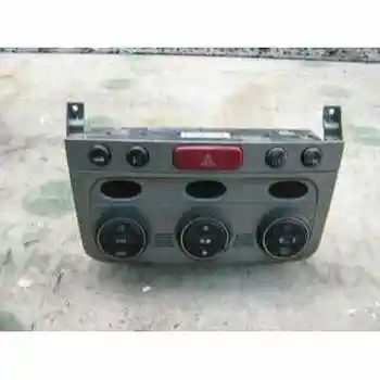 COMMAND UCONNECT GT (125) 0000253630 CONTROL CLIMATE AC440 DELPHI WITH WARNING DOOR LOCK AND KNOB CAPOT TRA. 
COMMAND UCONNECT GT (125) 0000253630 CONTROL CLIMATE AC440 DELPHI WITH WARNING DOOR LOCK AND KNOB CAPOT TRA.