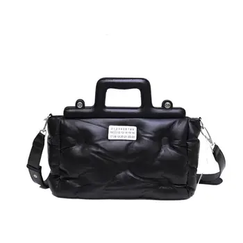 Portable autumn and winter new space cotton bag. Casual fashion down handbag. Large capacity portable. One-shoulder diagonal han
Portable autumn and winter new space cotton bag. Casual fashion down handbag. Large capacity portable. One-shoulder diagonal han