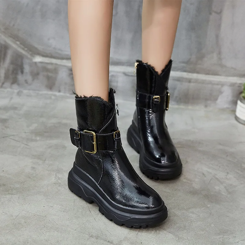 Winter Snow Boots Leather Surface Trend Keep Warm Plus Velvet Thick Bottom Wild Short Cylinder Female Cotton Shoes
Winter Snow Boots Leather Surface Trend Keep Warm Plus Velvet Thick Bottom Wild Short Cylinder Female Cotton Shoes