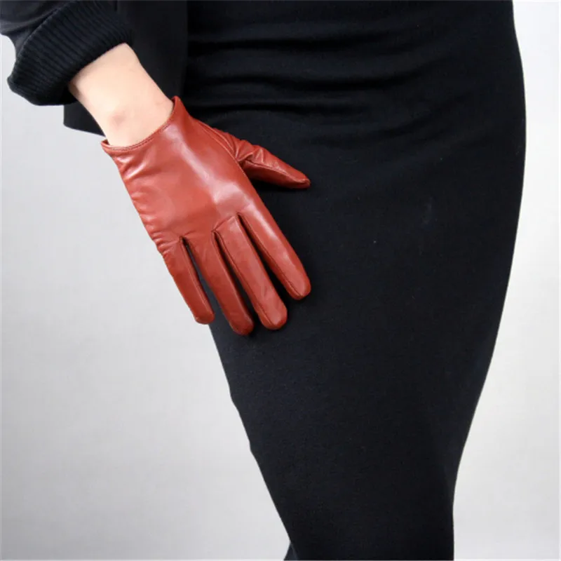 Genuine Leather Pure Sheepskin Ultra Short Caramel Light Brown Clay Brown European Version Of Slim Cut Female Gloves WZP27
Genuine Leather Pure Sheepskin Ultra Short Caramel Light Brown Clay Brown European Version Of Slim Cut Female Gloves WZP27