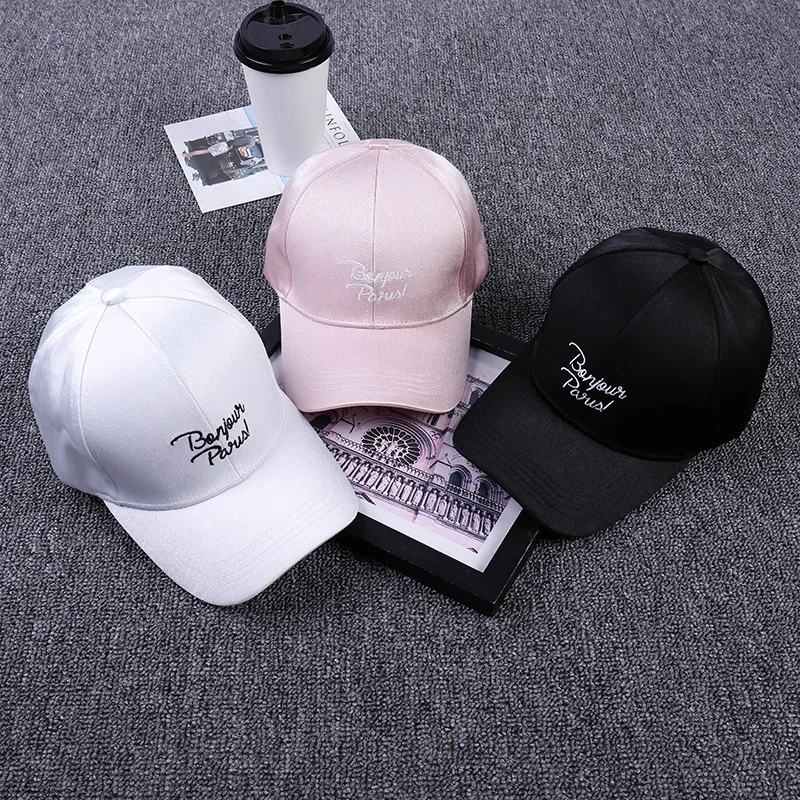 Spring New Style Lettered Silk Fabrics Embroidered Baseball Cap Female Summer Outing Sun Hat Men's Casual Curved Brim Brim Hat
Spring New Style Lettered Silk Fabrics Embroidered Baseball Cap Female Summer Outing Sun Hat Men's Casual Curved Brim Brim Hat