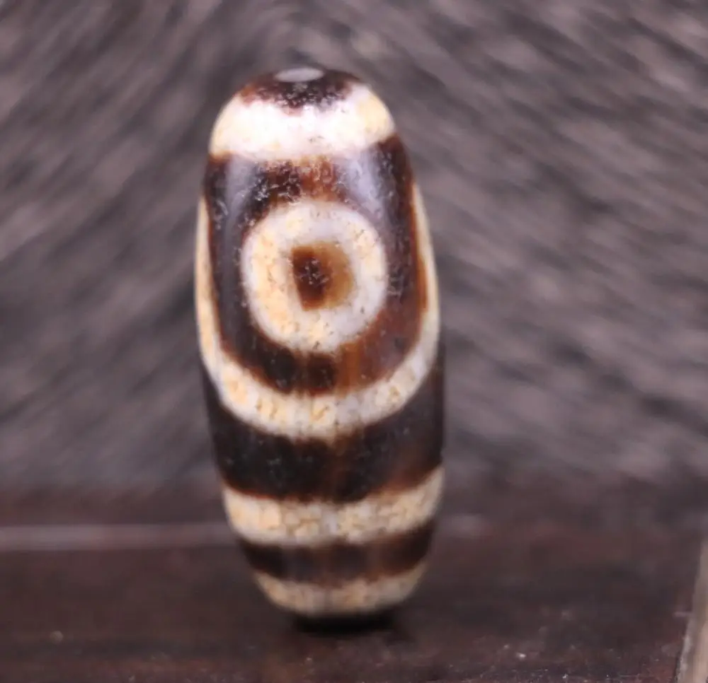 Высококачественный Тибетский старинный Агат с двумя глазами из суперэнергетического драгоценного камня LKbrother, большая форма барабана, настоящий любовный тотем, бусина dZi 
Высококачественный Тибетский старинный Агат с двумя глазами из суперэнергетического драгоценного камня LKbrother, большая форма барабана, настоящий любовный тотем, бусина dZi