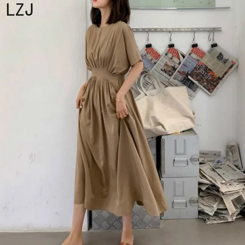 LZJWomen Summer Long Ruffle Silk Dress A- Line Vestidos Brown Slim Waist Robe Femme Elegant Sukienki Jurken Sommerkleid Jurk
LZJWomen Summer Long Ruffle Silk Dress A- Line Vestidos Brown Slim Waist Robe Femme Elegant Sukienki Jurken Sommerkleid Jurk