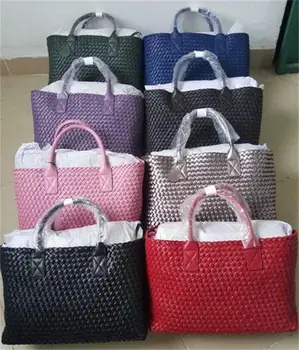 2019 brand designer high quality leather woven women's handbag large capacity handbag leather woven handbag 
2019 brand designer high quality leather woven women's handbag large capacity handbag leather woven handbag