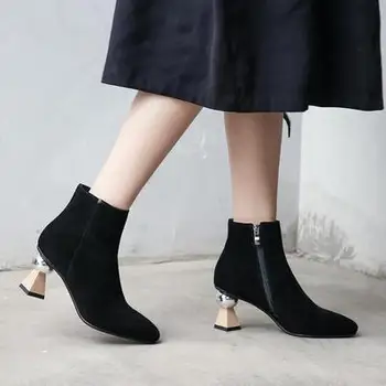 Autumn and winter frosted leather high-heeled short boots women's square head fashion single boots leather women's boots
Autumn and winter frosted leather high-heeled short boots women's square head fashion single boots leather women's boots