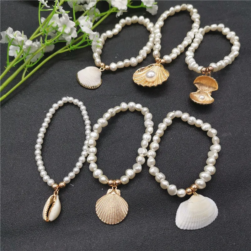 New Fashion Baroque Imitation Pearls Cowrie Shell Bracelet for Women Gold Color Chain Beads Charm Bracelet Bohemia Beach Jewelry
New Fashion Baroque Imitation Pearls Cowrie Shell Bracelet for Women Gold Color Chain Beads Charm Bracelet Bohemia Beach Jewelry