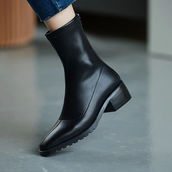 Vintage Female Ankle Boots Elegant backe Zipper Genuine Leather Thick med Heels Shoes Woman Wonter Newest Party Basic Pumps
Vintage Female Ankle Boots Elegant backe Zipper Genuine Leather Thick med Heels Shoes Woman Wonter Newest Party Basic Pumps