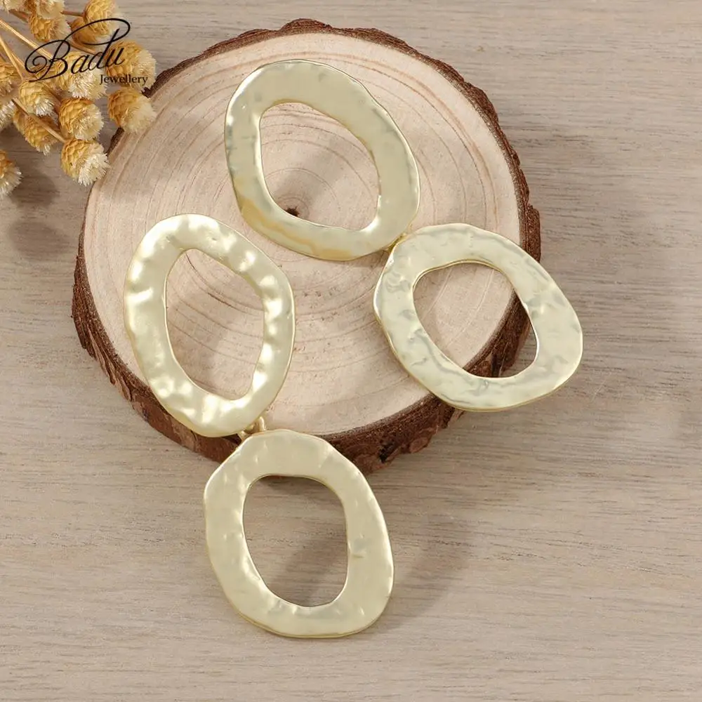 Badu Long Women Gold/Silver Hollow Stud Earrings Fashion Two Round Metal Punk Vintage Statement Earrings Jewelry Wholesale Party
Badu Long Women Gold/Silver Hollow Stud Earrings Fashion Two Round Metal Punk Vintage Statement Earrings Jewelry Wholesale Party