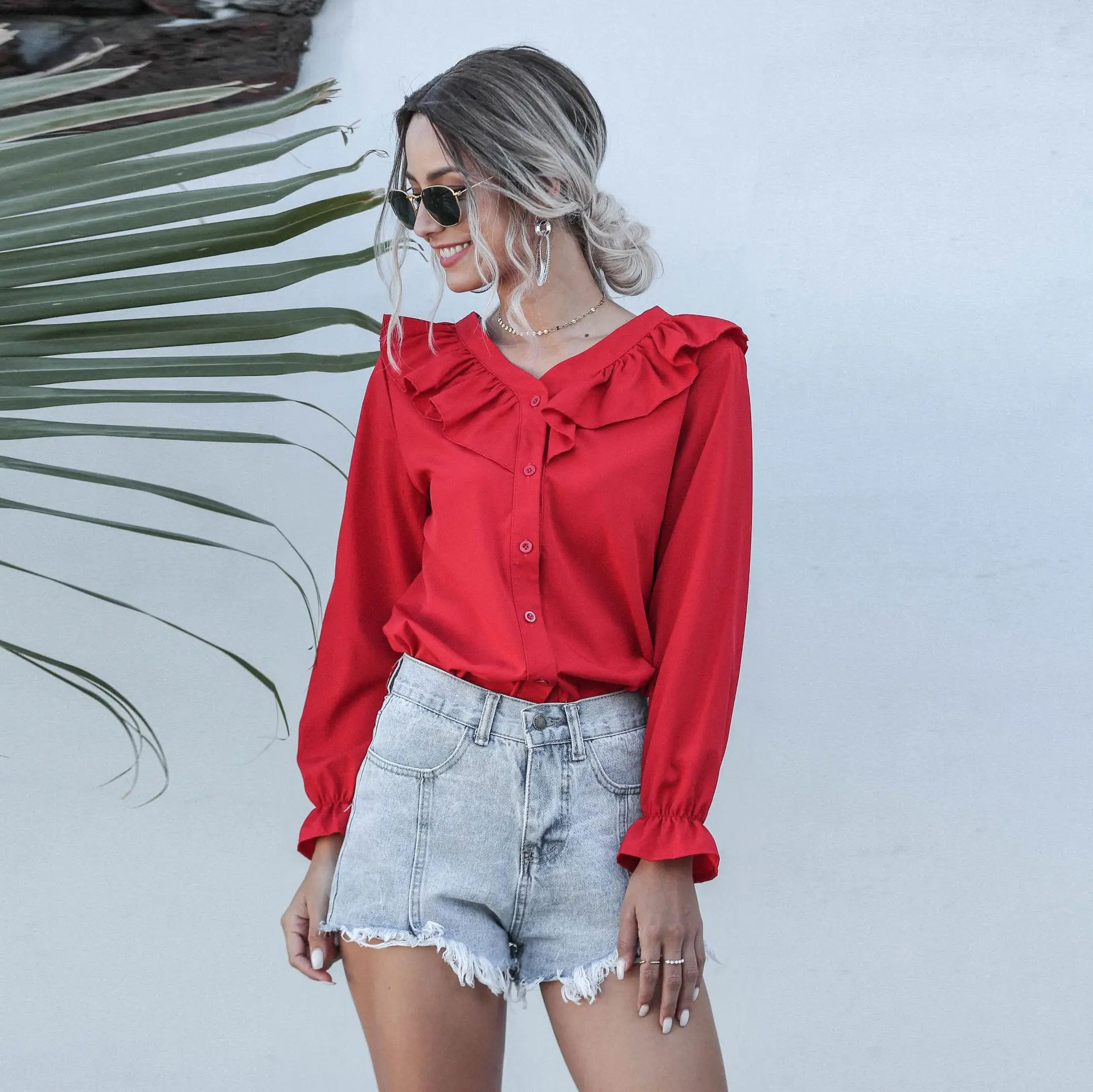 2020 autumn women blouses plus size ruffle top shirt Long sleeve blouse korean style clothes V-neck harajuku shirts womens tops
2020 autumn women blouses plus size ruffle top shirt Long sleeve blouse korean style clothes V-neck harajuku shirts womens tops